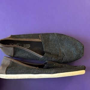 TOMS Men's Charcoal and Brown Slip-On Loafers